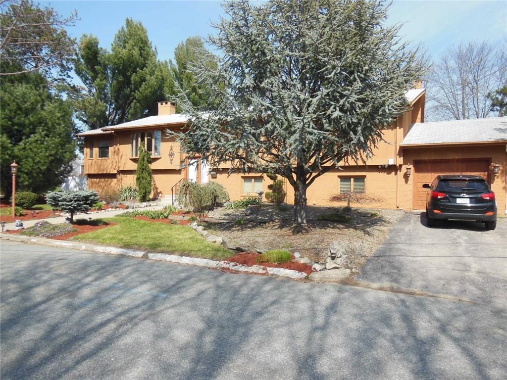 north providence singles For sale - 40 riverview dr, north providence, ri - $449,900 view details, map and photos of this single family property with 3 bedrooms and 3 total baths mls# 1182139. north providence singles For sale - 40 riverview dr, north providence, ri - $449,900 view details, map and photos of this single family property with 3 bedrooms and 3 total baths mls# 1182139.